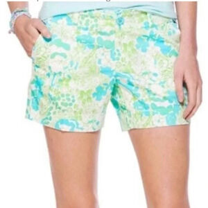 Lilly Pulitzer "It's a Zoo" Callahan
Limeade Shorts - Size 6